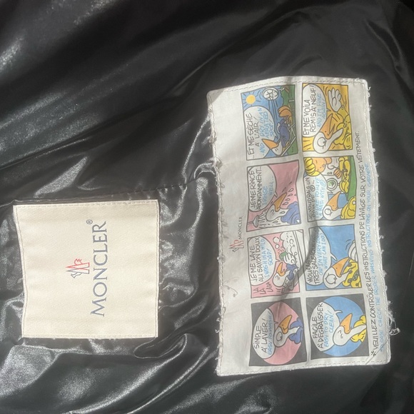 MONCLER PUFFER COAT - Picture 5 of 8